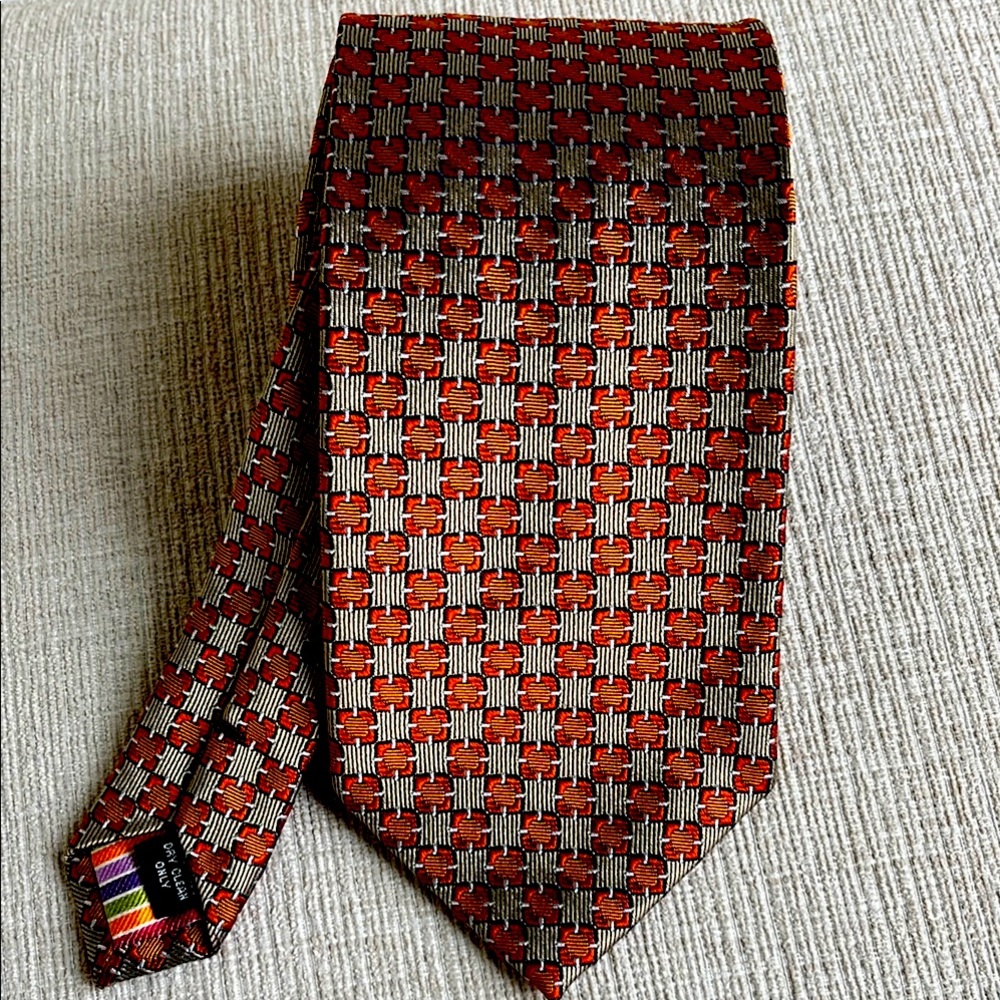 True Forum 100% silk handmade tie